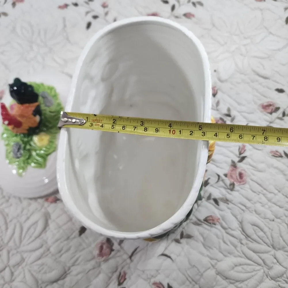 N/A vintage ceramic
